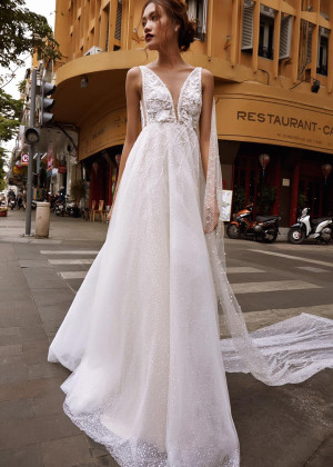Beaded Ivory Lace Tulle Pearl Wedding Dress With Detachable Cape